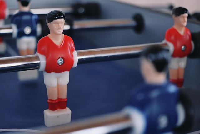 她用自己的 她用自己的